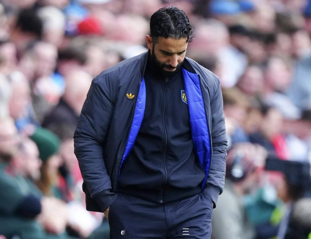 【鲁尼锐评阿莫林】在阿莫林下课前的几个小时，鲁尼谈及阿莫林在对阵利兹联后的发言：