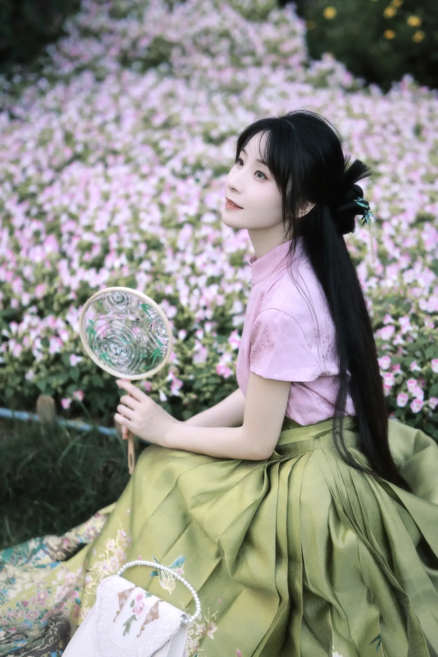 听风八百遍 才知是人间