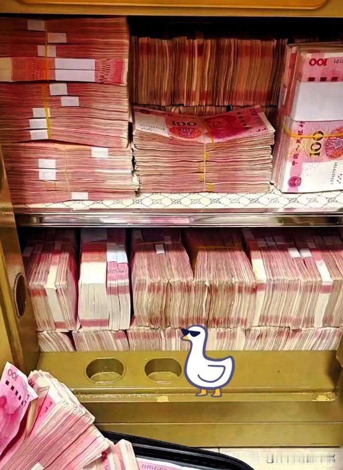 独生女到最后往往是这样的结果！
同事27岁，5年里父母相继离世，
留给她120万