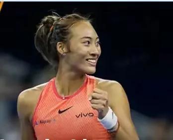 郑钦文，棒👍🏻棒👍🏻
     在昨晚的武汉网球赛上，中国网球运动员郑钦