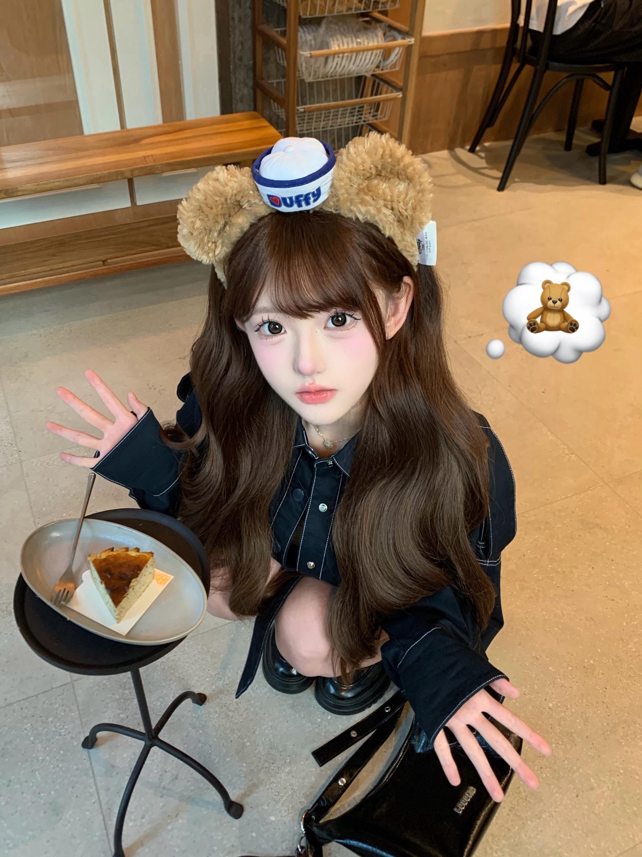 其实我一直想装成冷脸萌的˶ᗜ_ᗜ˶ಣ