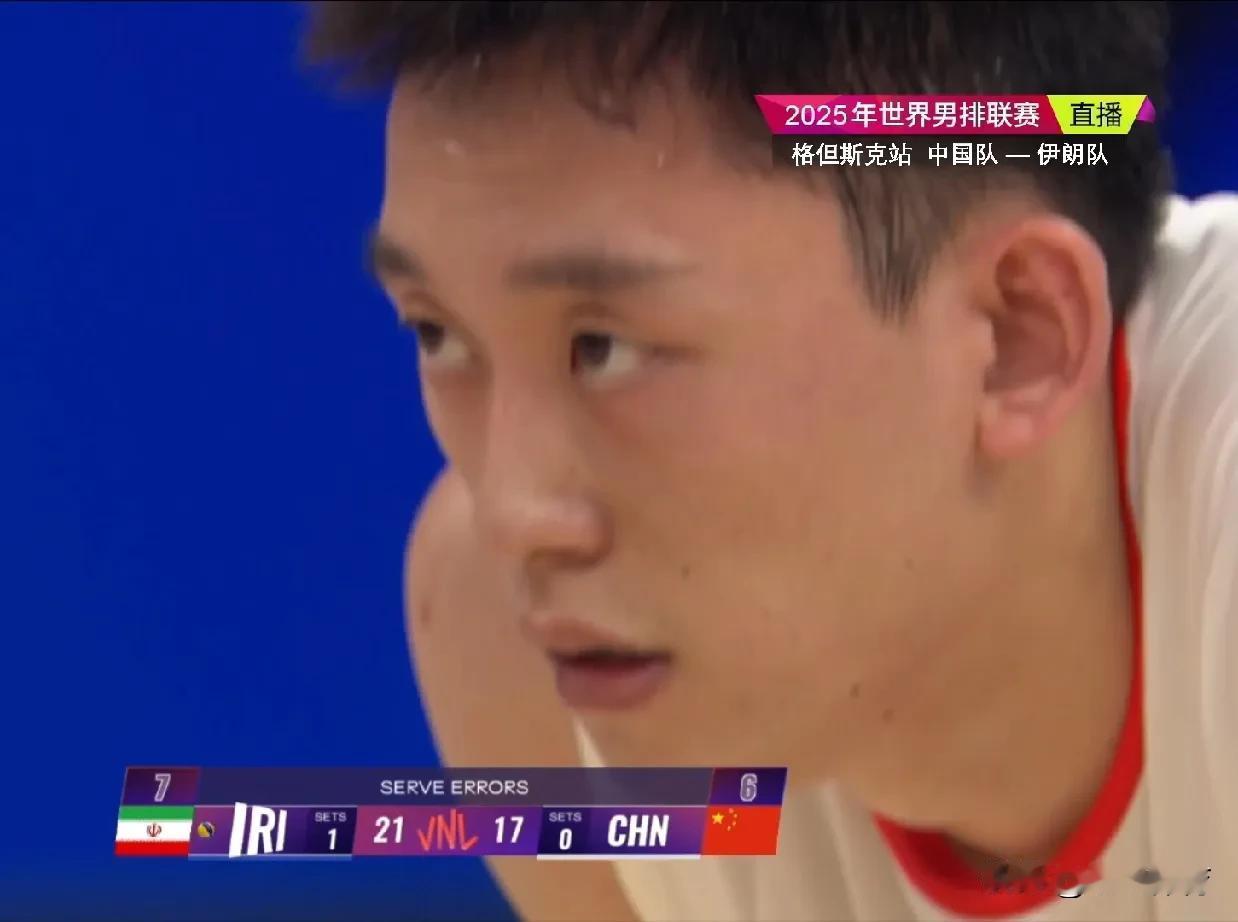 【男排第二局：从8-5领先到21-25落败】
第二局中国男排开局不错，以5-2、