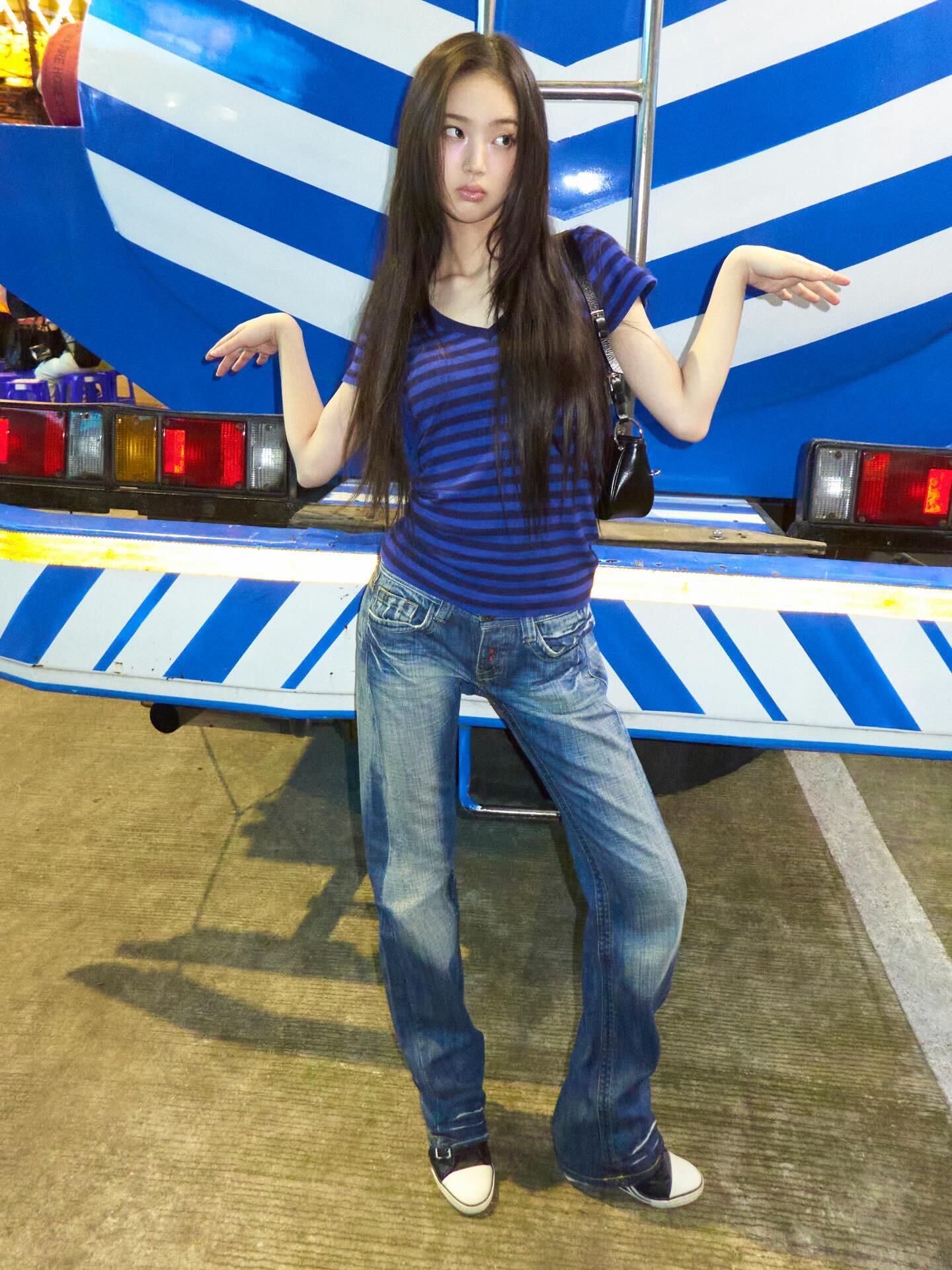 冷脸美人 李修旻这张脸走千禧风真的好带感 这组就是我想要的曼谷街拍模板…📸 