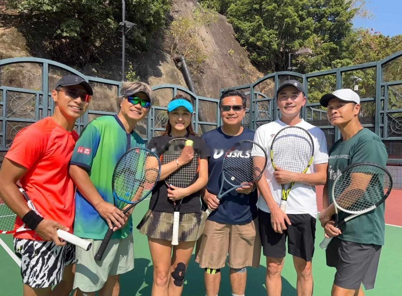 郭晋安、黄子恒、郑子诚、洪永城打网球🎾 
