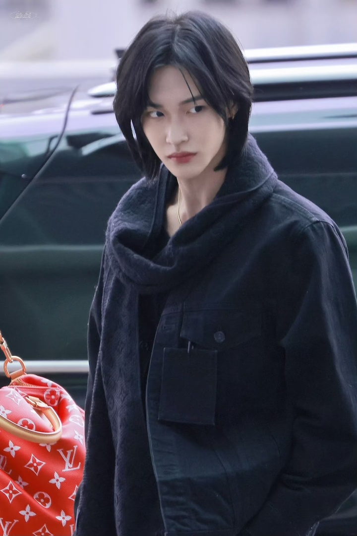 wonbin本世纪最伟大的黑长发男朴元彬