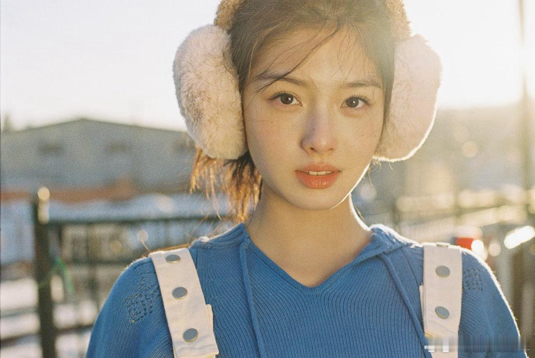 艾米原来姓陈谁跟我一样刚知道，艾米姓陈，叫陈艾米，学霸妹妹太厉害了艾米原名陈艾米