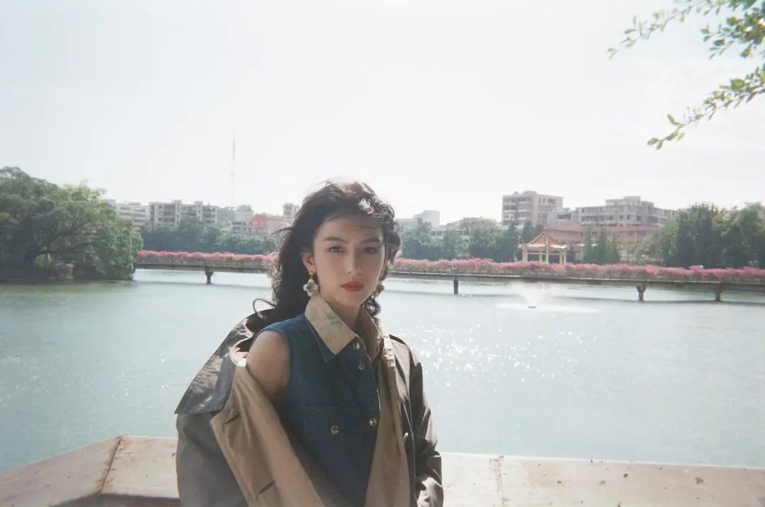 请给我们1983一个机会！3.17下午六点爱奇艺播出 🥺🥺 