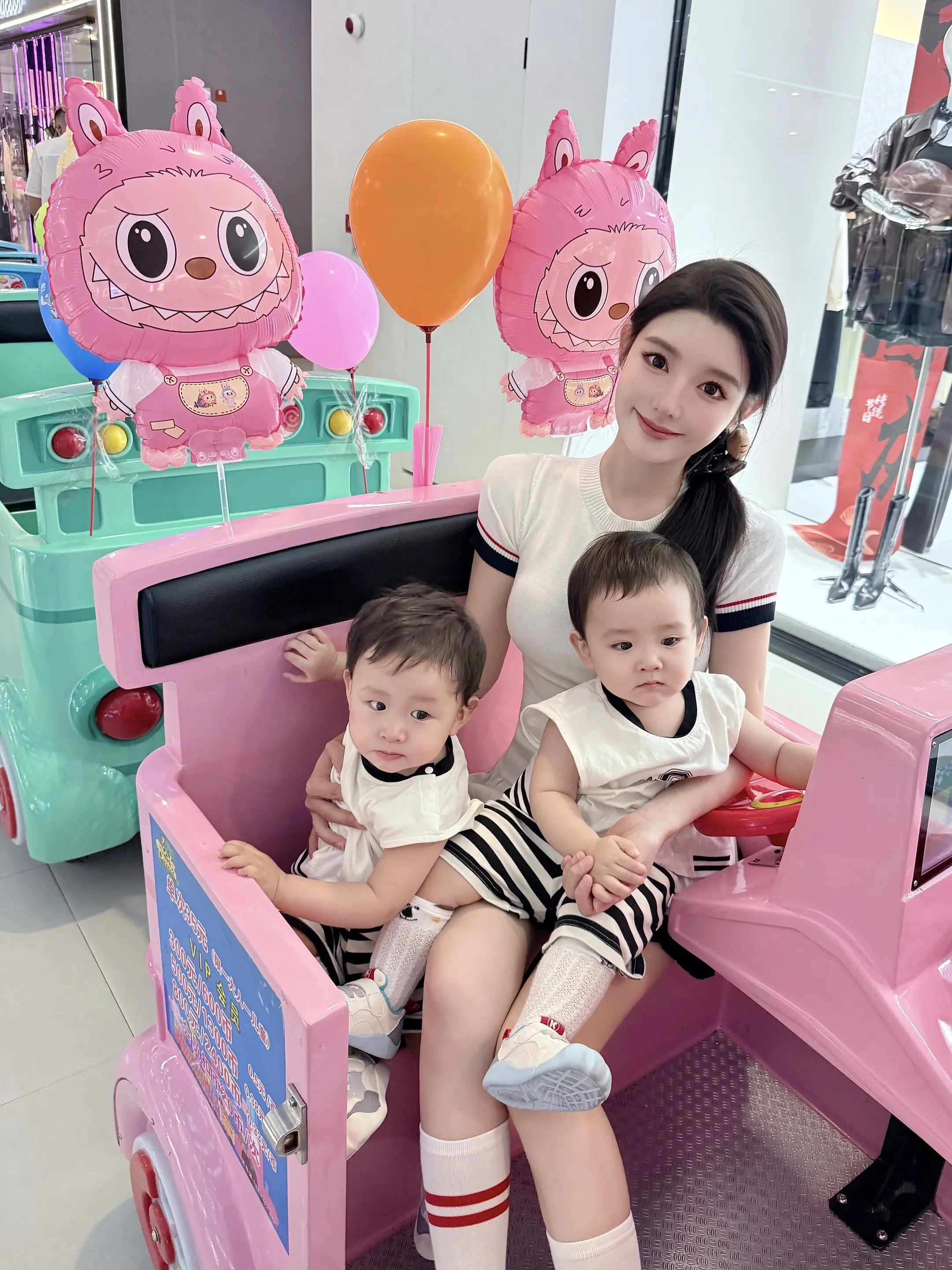 这么可爱的儿子，我居然有两个。