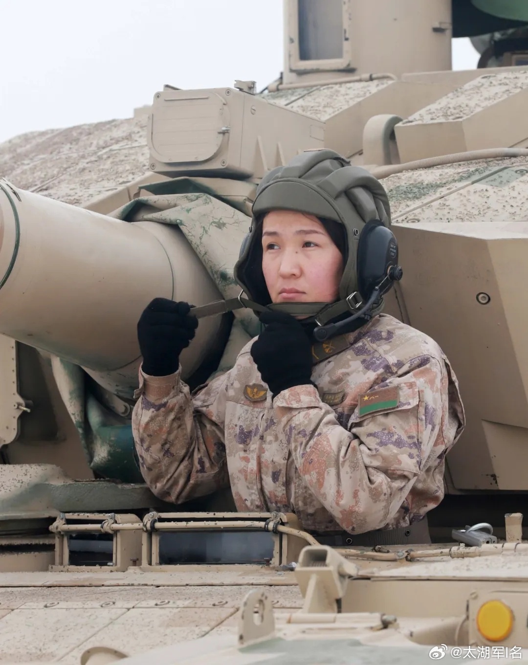 xj军区某团99A女兵班。 ​​​