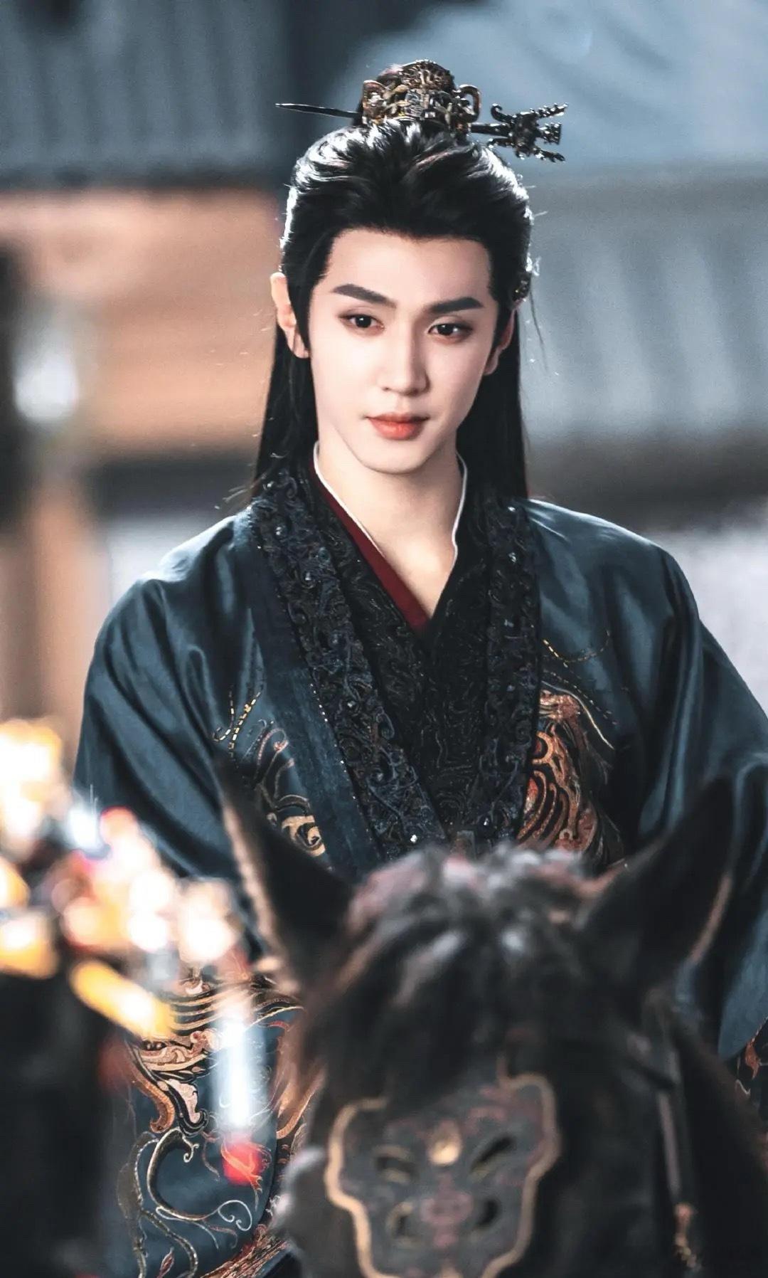 🍉🥝《不让江山》男主陈哲远，男二暂定陈鹤一 ，这剧好像没女主的事