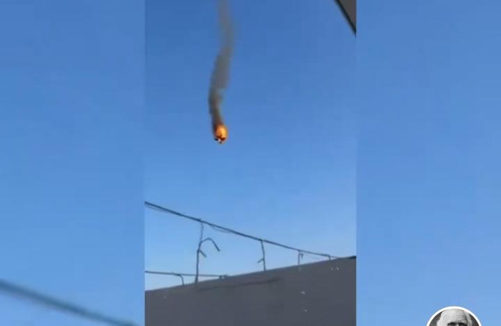 美军终于承三架F-15E战机被击落！
        但是不承认是被伊朗击落的，