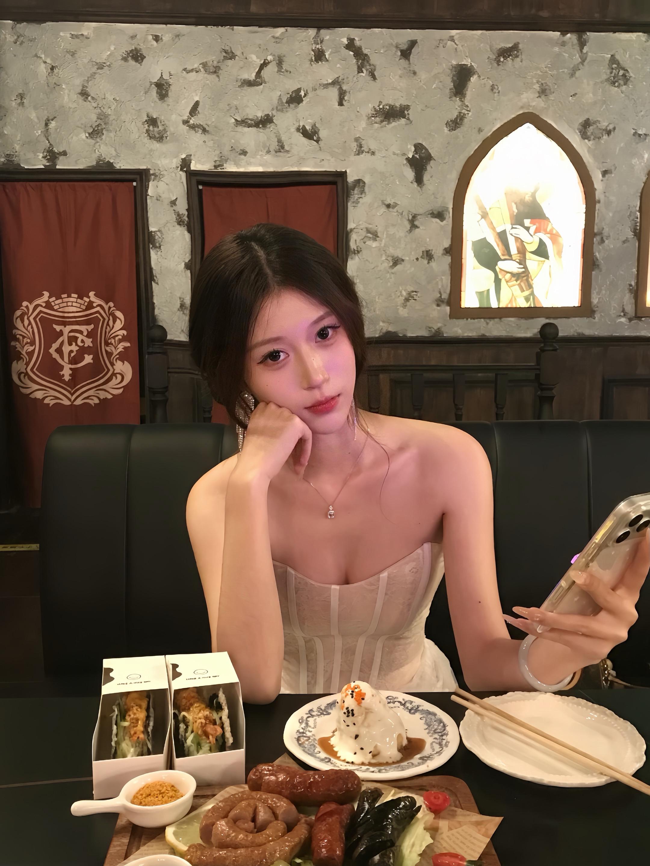 我那么任性的一个人居然为你流了这么多眼泪 面对你我居然没有当断则断的勇气