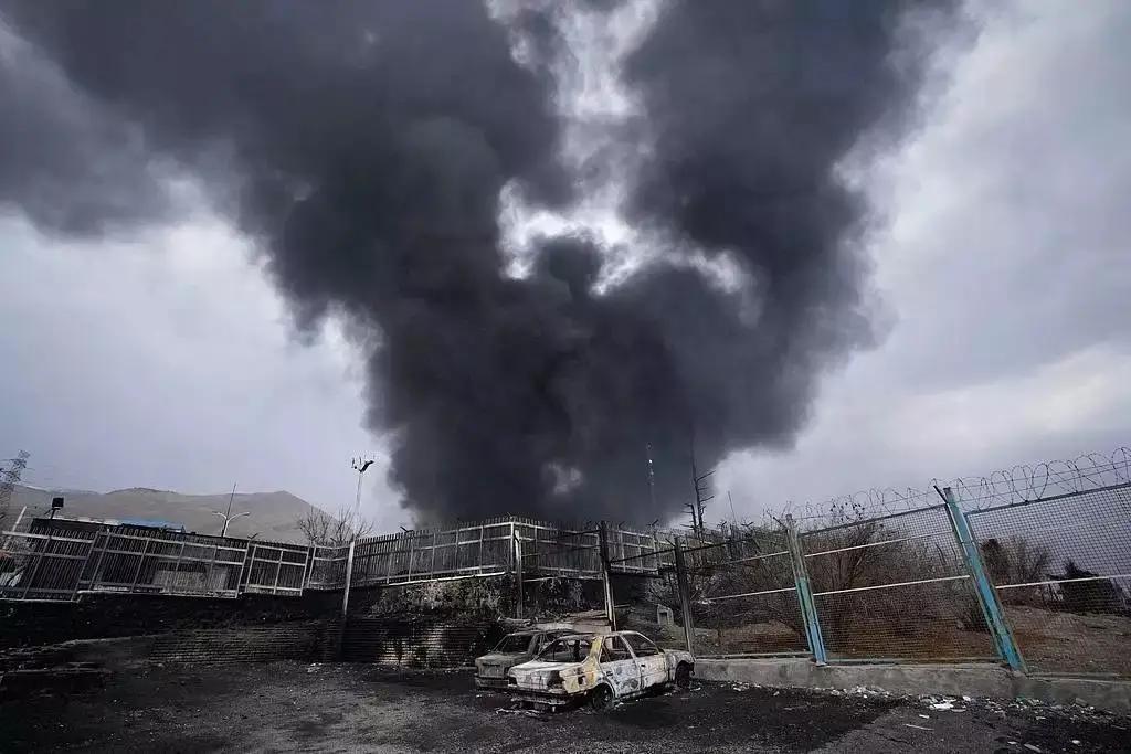 网传伊朗突然出手导弹袭击约旦美军F-35基地，传言背后藏着深层博弈误区，中东局势