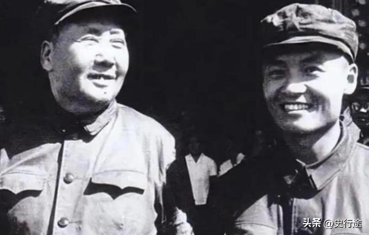 2001年，毛远新开始了自己的退休生活，由于退休前的身份是普通办事员，因此他和绝