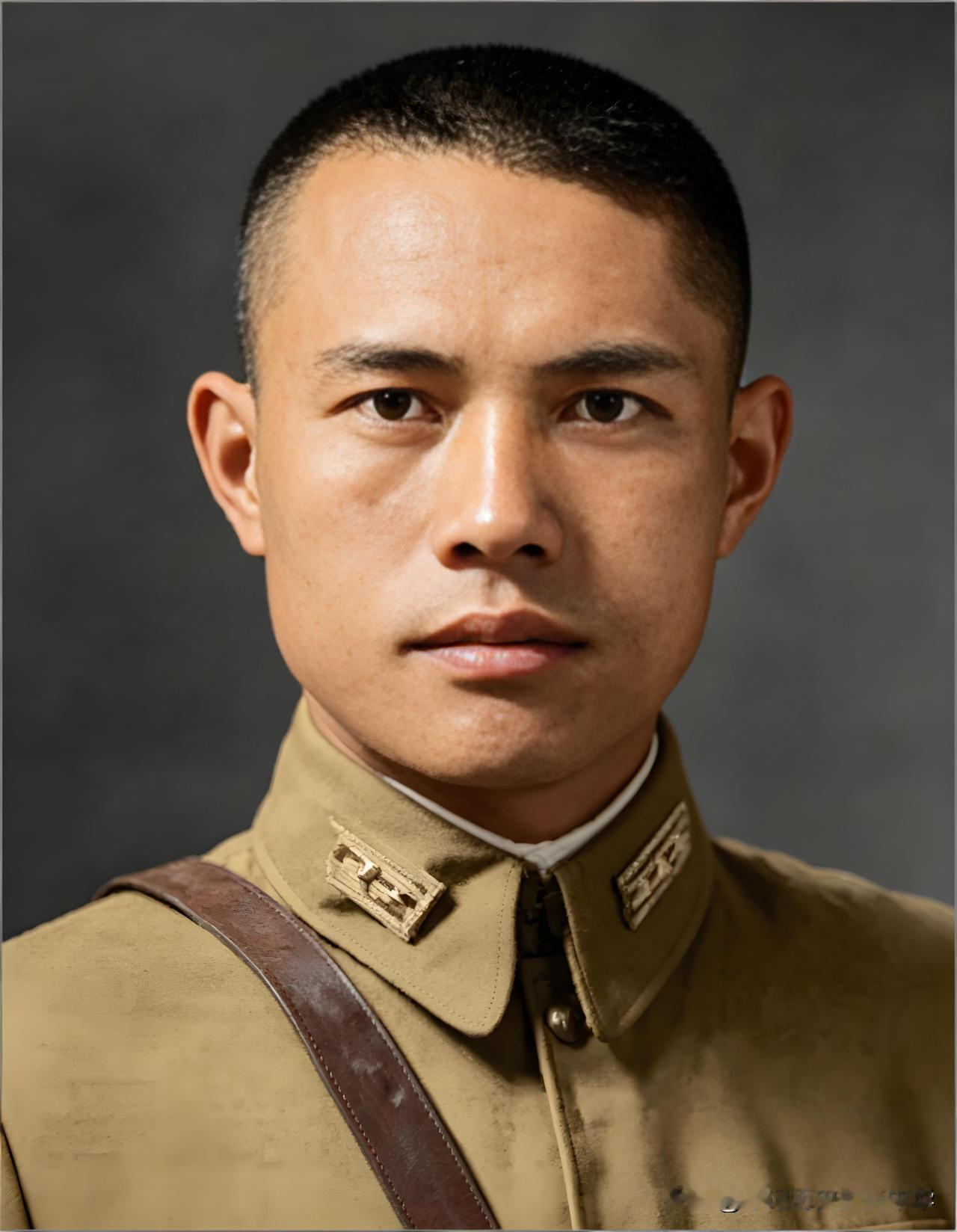 真正的铁血军人，率领2万多守城官兵，面对13万日军的疯狂进攻，毫无惧色，视死如归