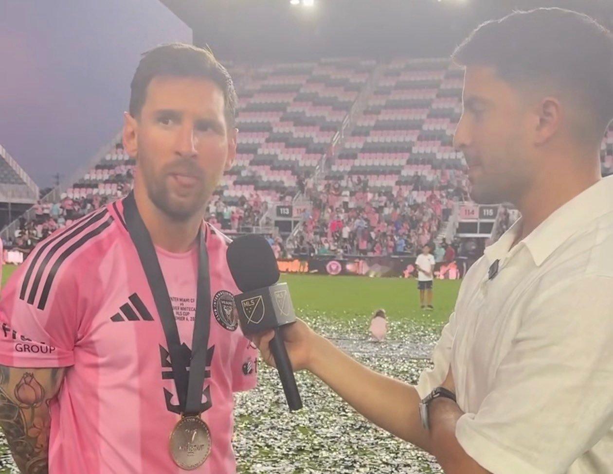 迈阿密国际首夺总冠军梅西季后赛MVP传奇球星梅西谈博斯克和乔迪😉“我的足球生涯