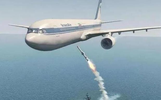 1954年7月，中国误击英国客机，美军为报复我军，派出12架战斗机在海南上空围剿