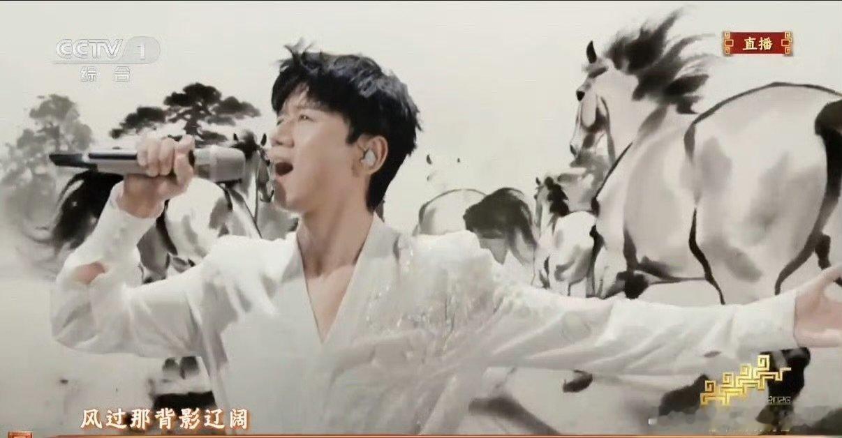 张杰春晚独唱 张杰春晚独唱驭风歌 不愧是实力唱将！张杰《驭风歌》气息稳到离谱，水
