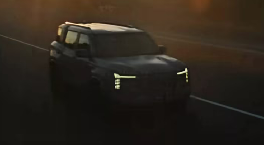 三菱SUV帕杰罗要复活了吗？去年见到一辆短轴3.8的山猫，虽然是老车了，但还是相