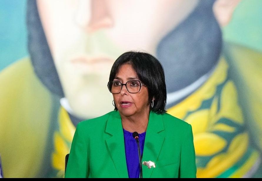 特朗普这回，恐怕真是算错了账。

他原本以为，只要把马杜罗“请走”，委内瑞拉就会