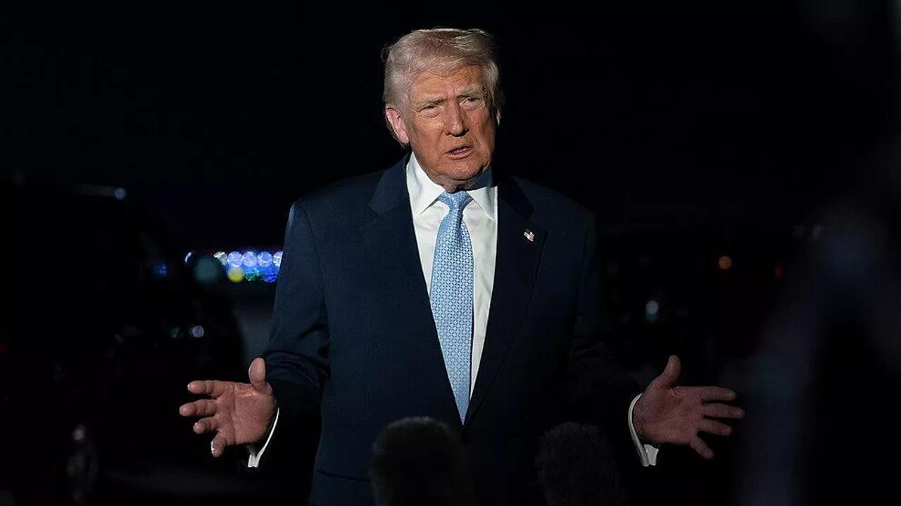 英伟达一夜蒸发6900亿，逼中方全款买单！美媒：特朗普正打造他的新世界秩序
 