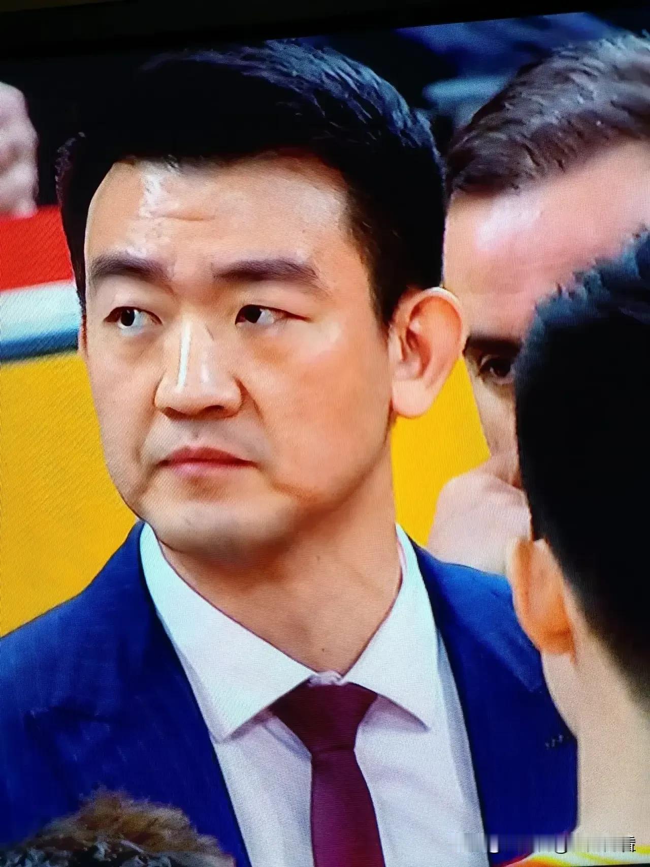 广厦力克北汽，方显冠军本色！
 本赛季广厦八轮比赛中已啃下三块硬骨头，辽宁上海北