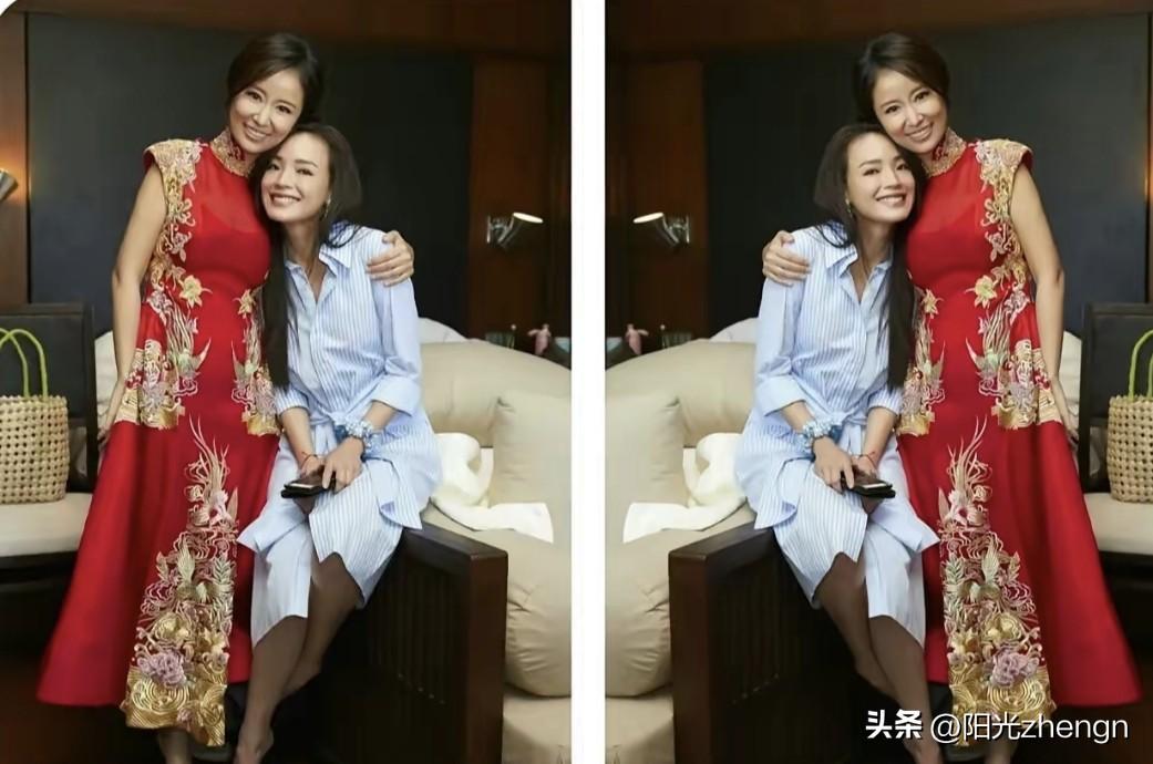林心如本身长得端庄秀气，是大家公认的标准大美女，一身红色绣花旗袍温婉大气，颜值底