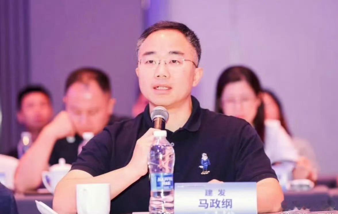 杭州酒局事件，关键人物马政纲被免职。这个就是将受害者送入虎口的人！酒局献祭赵海峰