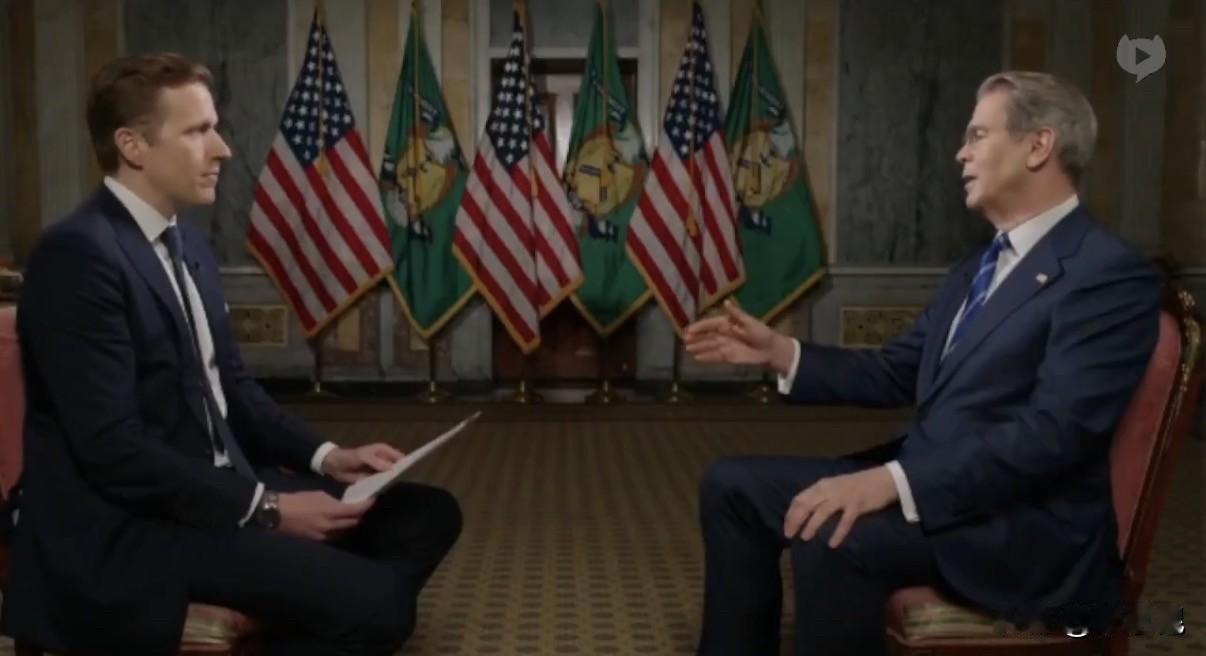 美国财长贝森特今天在接受采访时说，美国海军将尽快护送船只通过霍尔木兹海峡，可能还