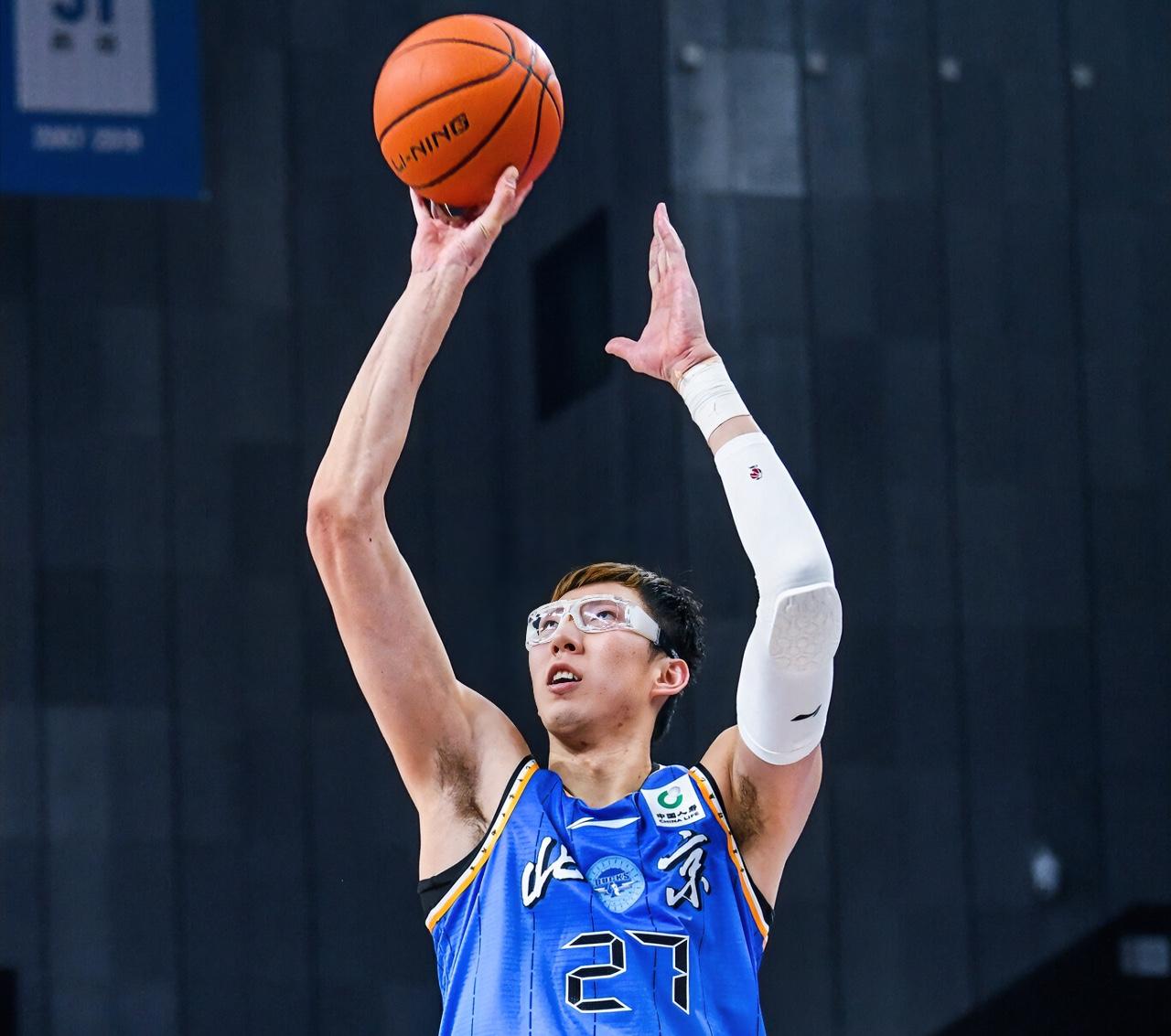 不藏了？彻底爆发！周琦终结“养生篮球”，高效统治，北汽夺冠稳了？

CBA京城德