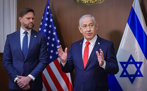 沉默的万斯彻底爆发了。
谁也没想到，一向在公共场合沉默寡言的美国副总统万斯，最近