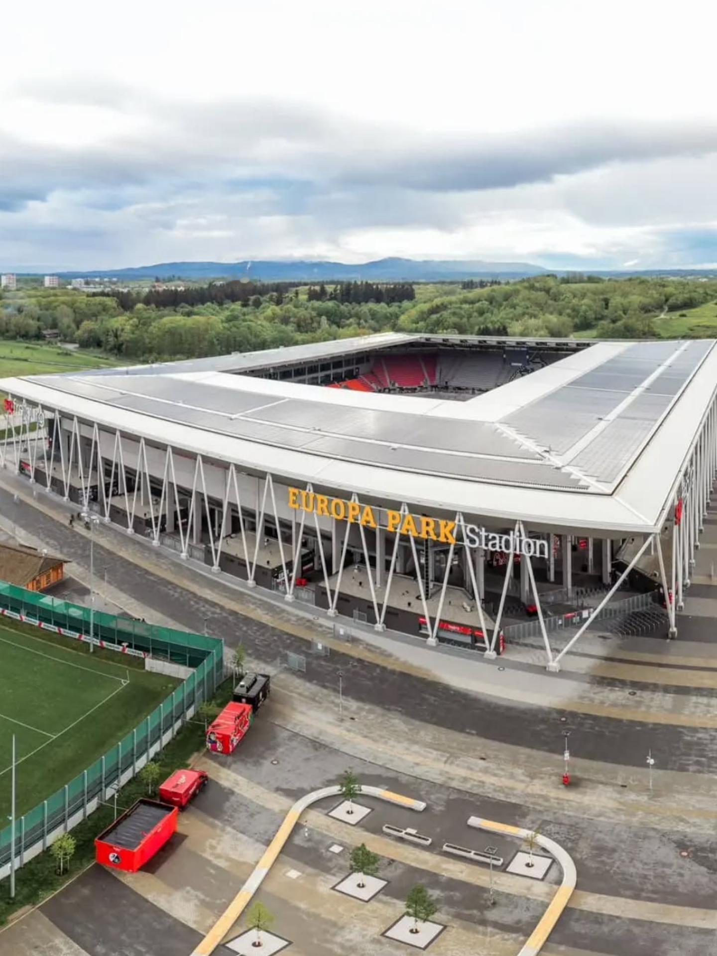 欧罗巴公园球场 | 德国弗赖堡市 