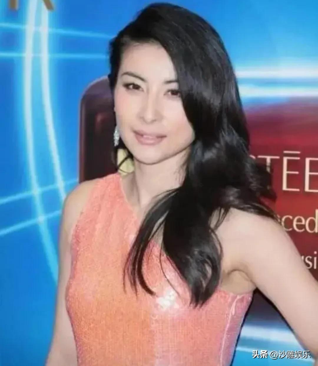 郭晶晶，高调发长文！


3月16日，那个一向低调到仿佛“查无此人”的豪门阔太郭