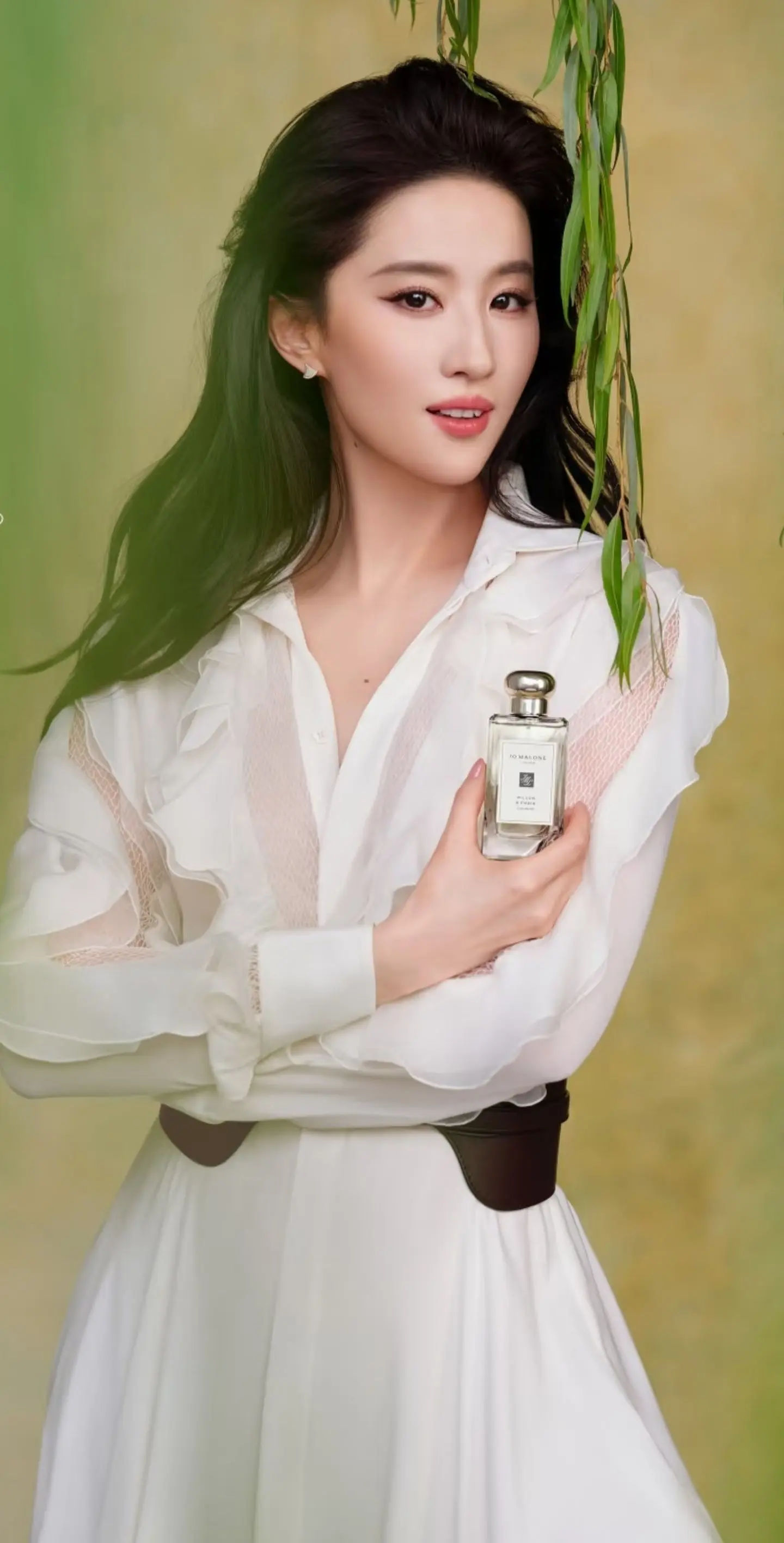 绿色与春意，三月于你。