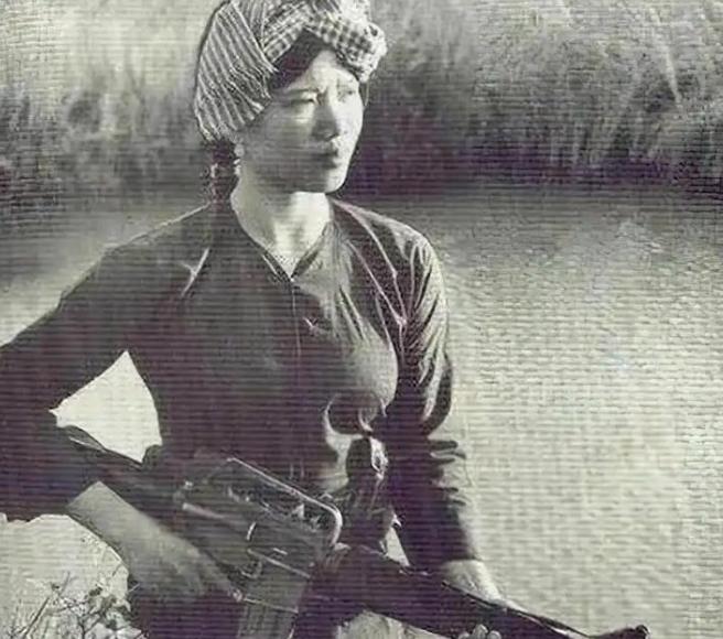 1975年，上百名美军惨死在越南美女特工阮文慧手下，美军悬赏10万未果，谁知4年