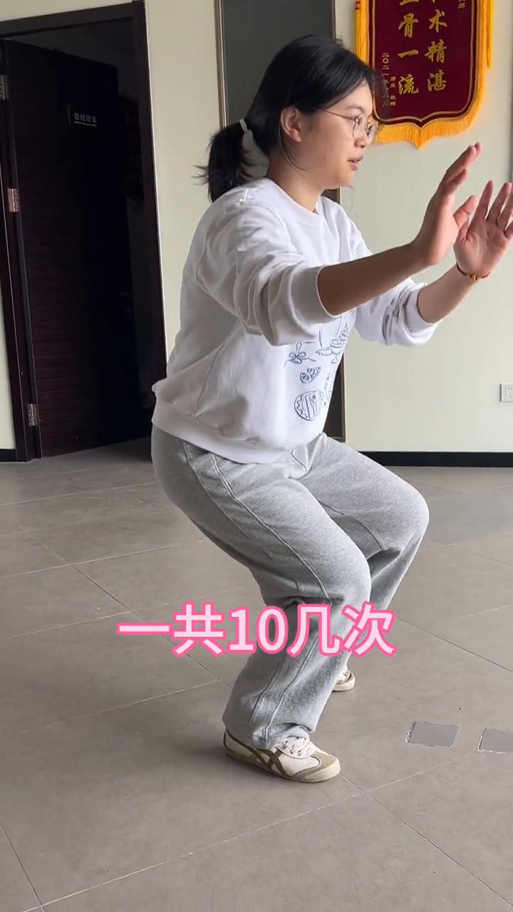 学习10个月小架太极拳展示。
英国留学归来，学习祖国传统文化，感受太极拳小架魅力
