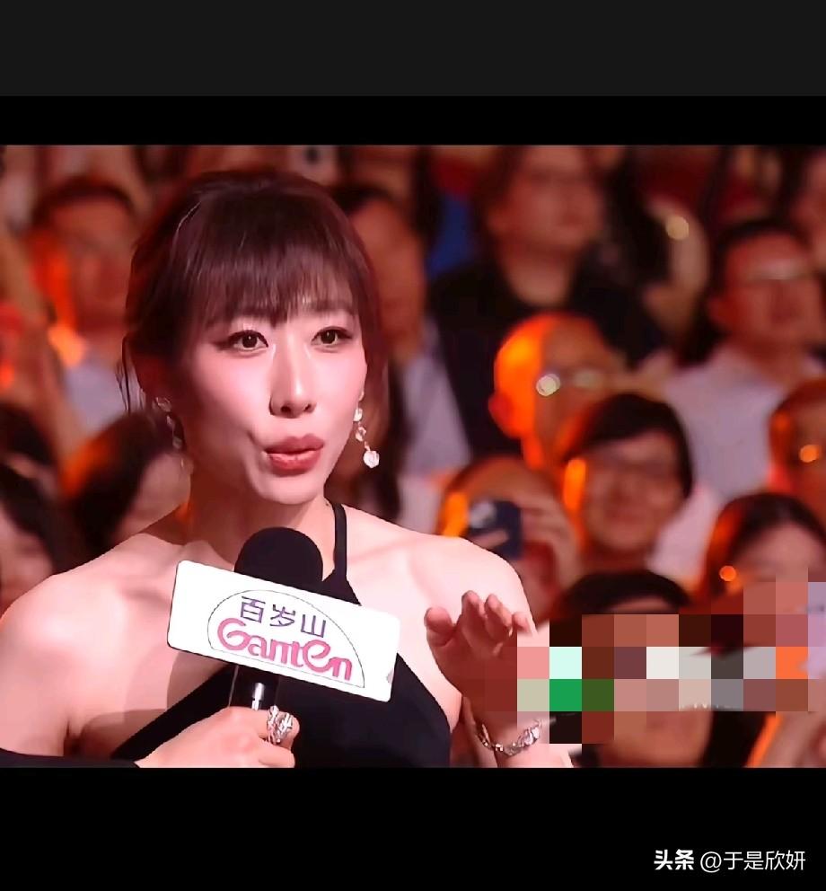任素汐：我的偶像，不止演技动人，心底藏着温柔与赤诚
 
上海电视节白玉兰盛典上，