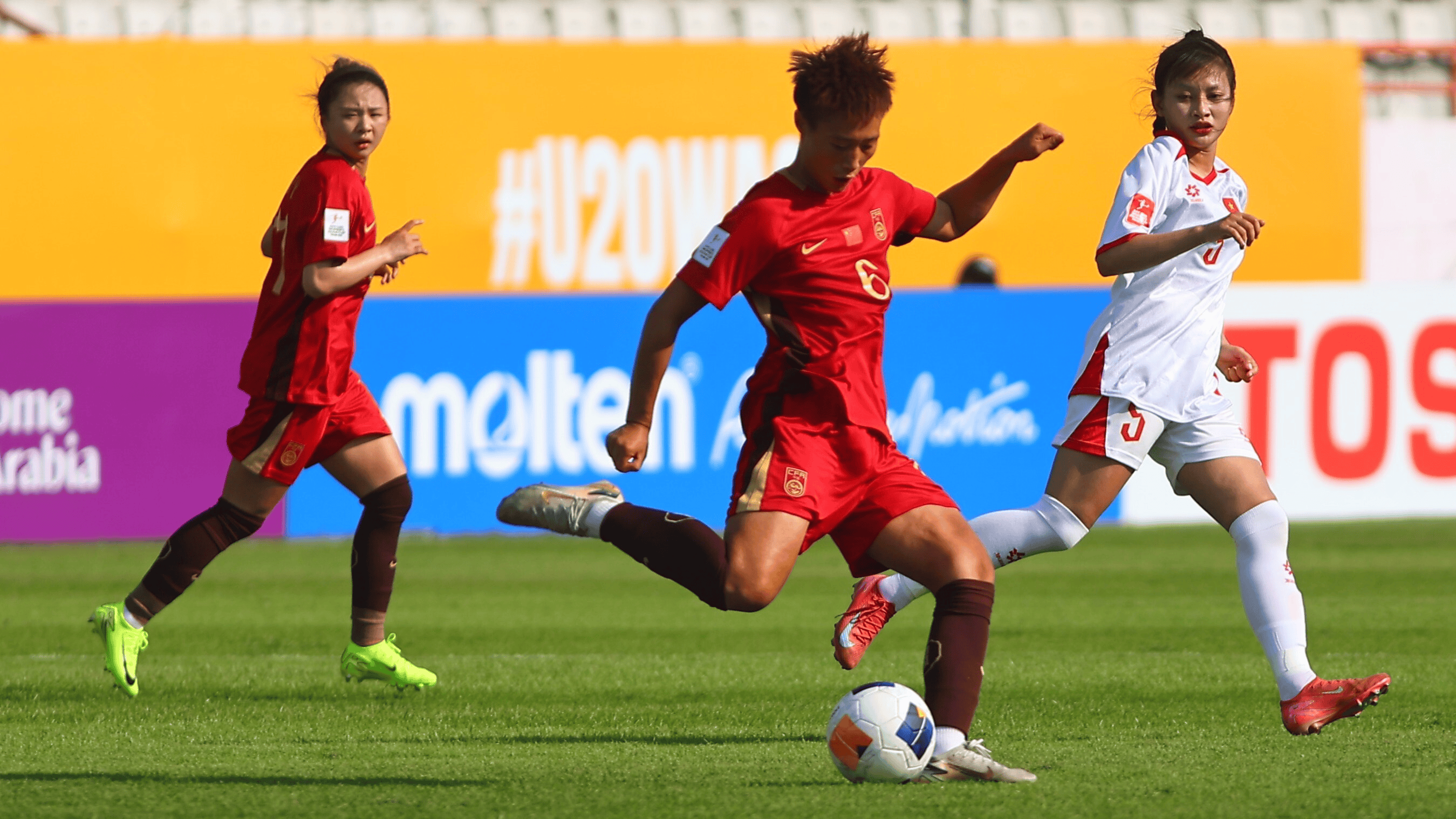 U20女足亚洲杯：中国3-0越南取得开门红，郑璐双响