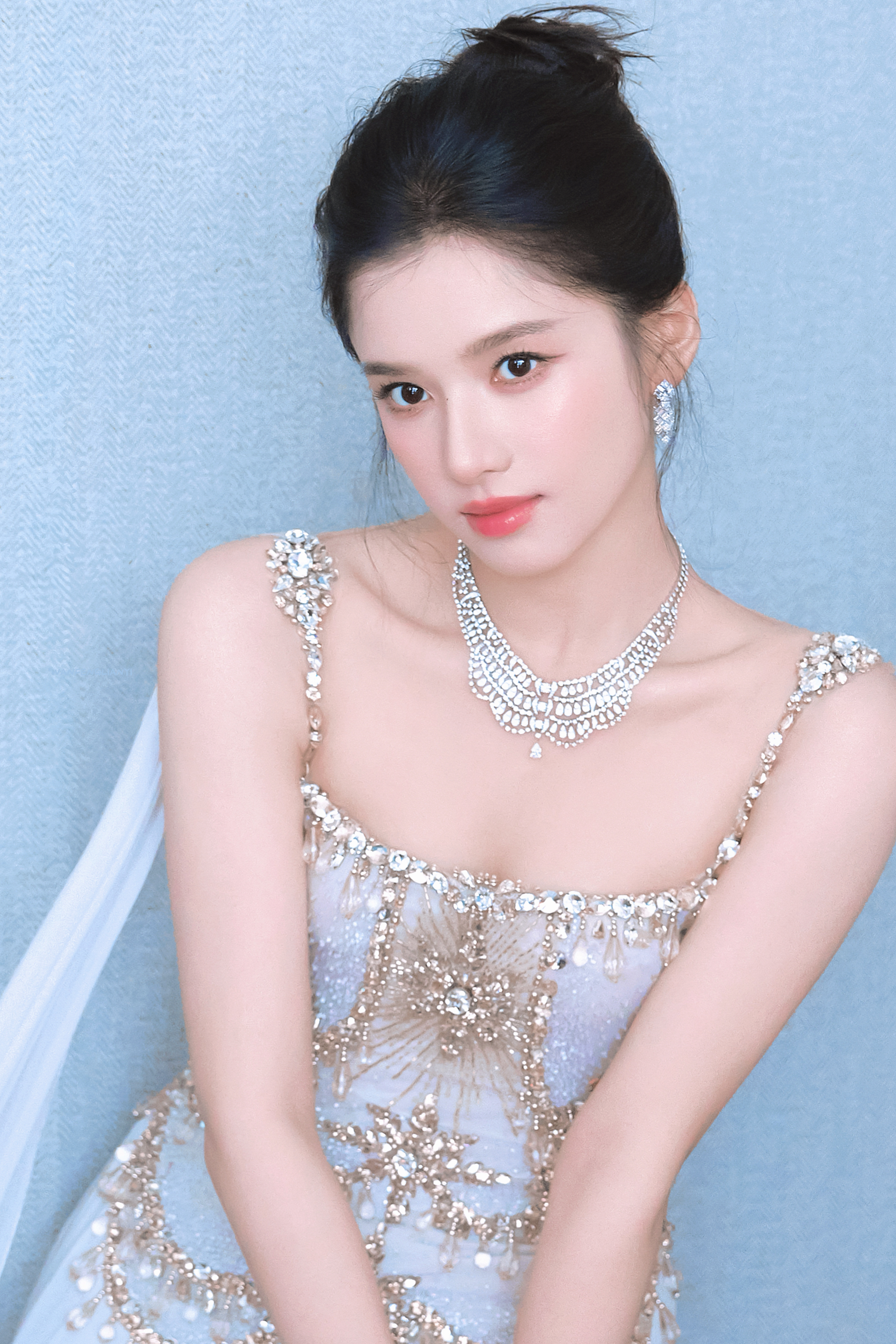 张婧仪 🌨💎💬 