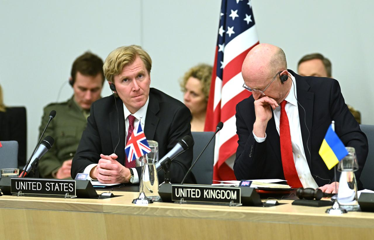 美国国防部副部长埃尔布里奇·科尔比在北约国防部长闭门会议上表示,美国将继续为北约