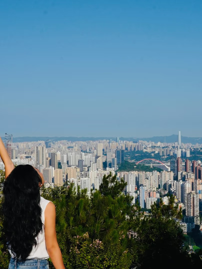 重庆南山一棵树同款风景🌲还有小猫店长哦