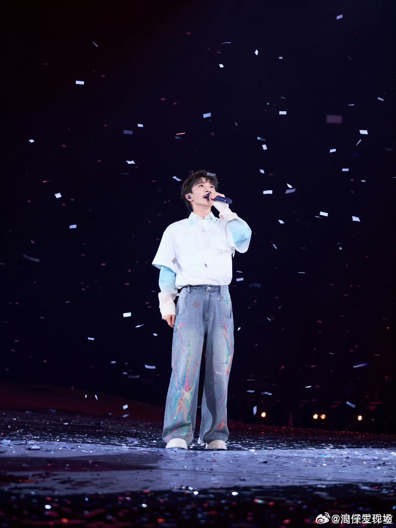 周深香港跨年演唱会成考题周深好新的考题 周深演唱会再登考题——宁波强基英语试卷中