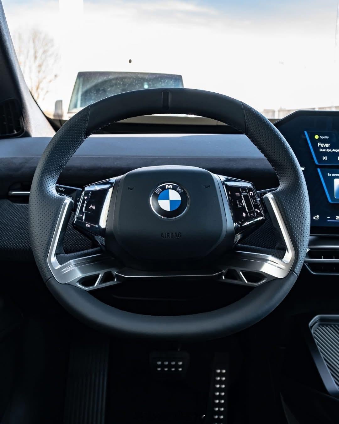 🖤🖤🖤黑色涂装🖤🖤🖤新世代宝马iX3 50今年下半年可提车……想买吗