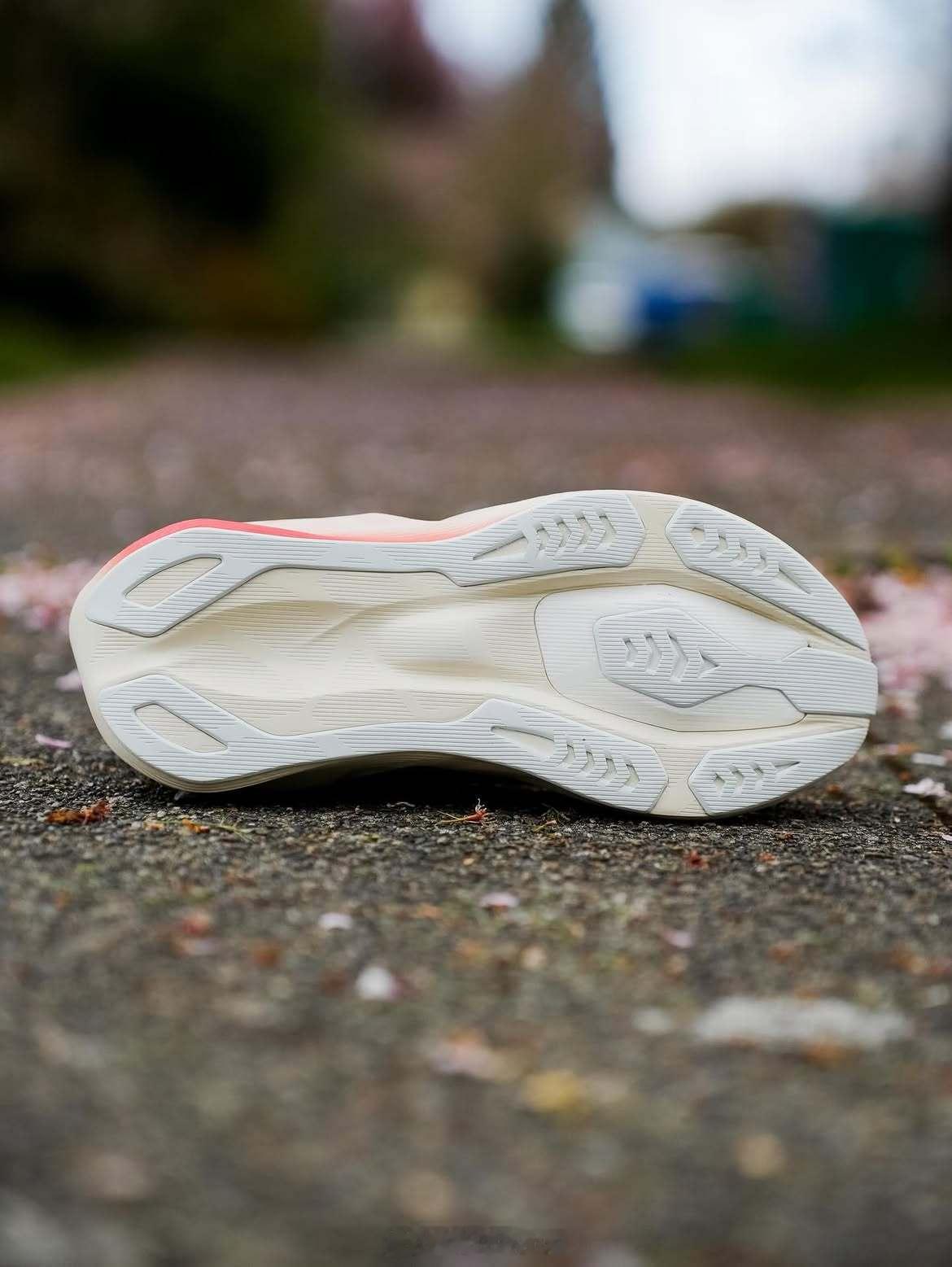 ASICS NOVABLAST 6novablast6跑步装备亚瑟士跑步