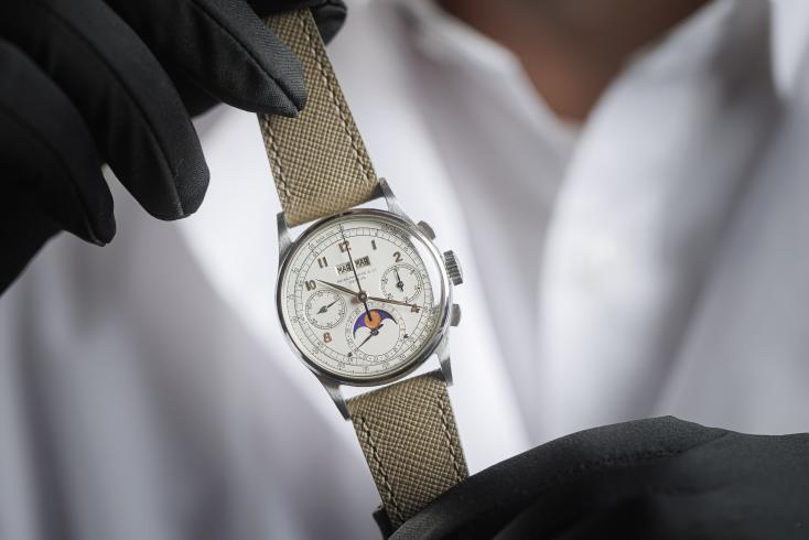 11月10日没想到一块瑞士产名表价值如此高。拍卖价值从1亿到数亿元。除了其机械表