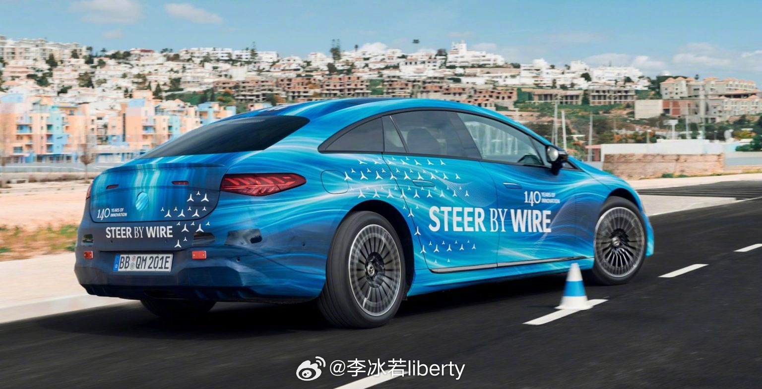 改款奔驰EQS最新消息要上线控转向了新样式的方向盘也上车了是不是也半圈打满大v聊