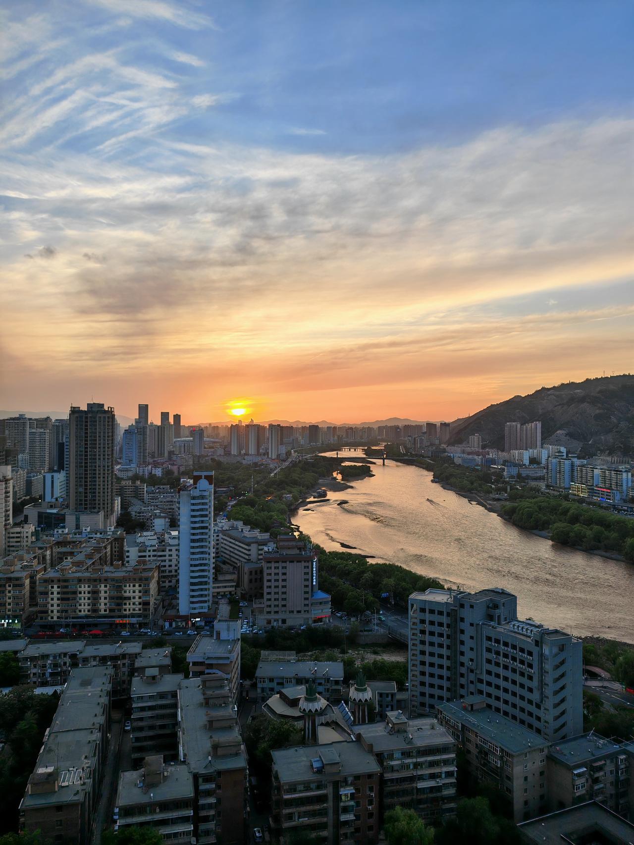 警报拉响！中华民族到了最危险的时候？

5月9日，民政部甩出2026年一季度核心