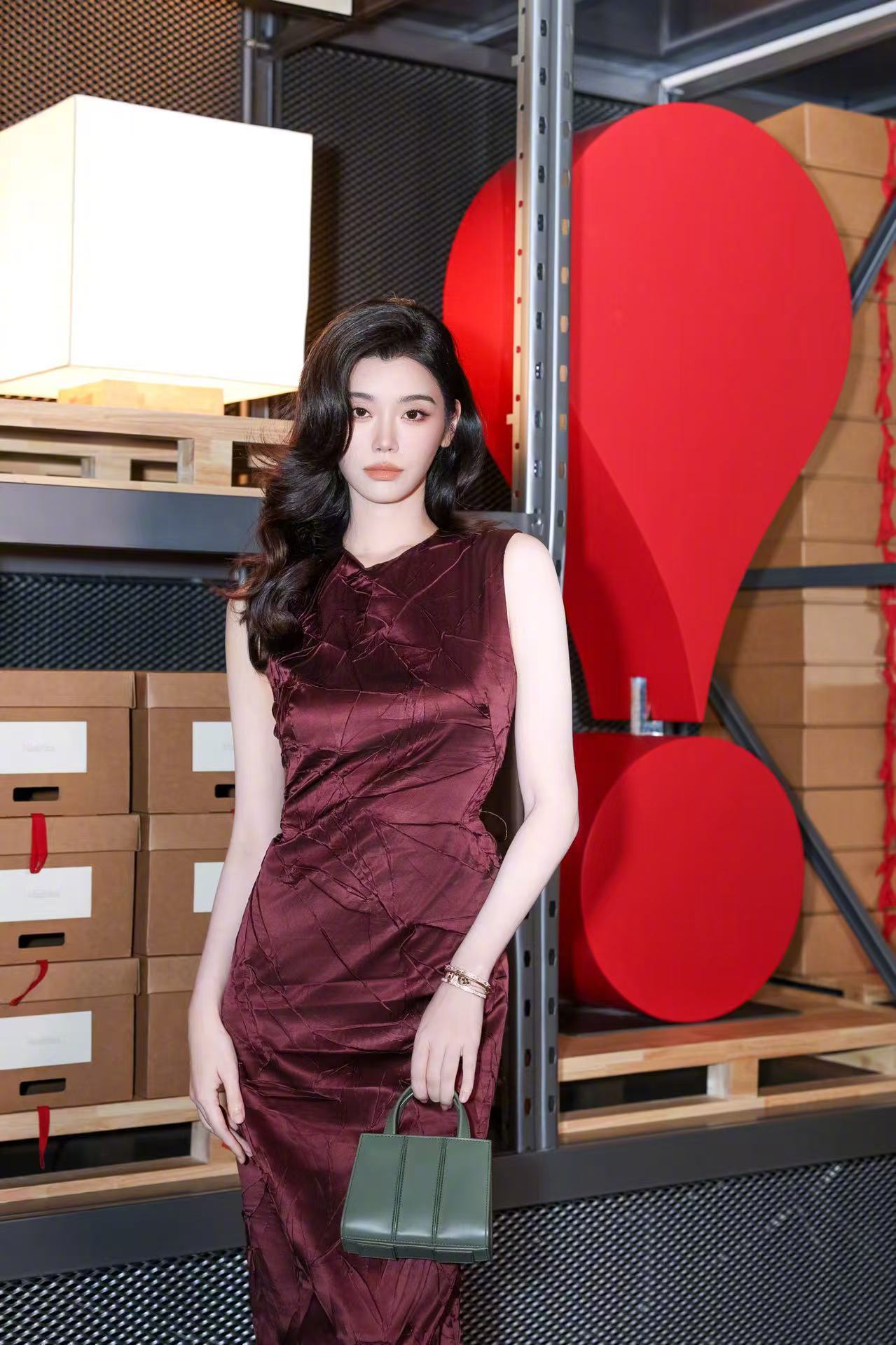 奚梦瑶（19）日常刘雯奚梦瑶台步 ​​​
