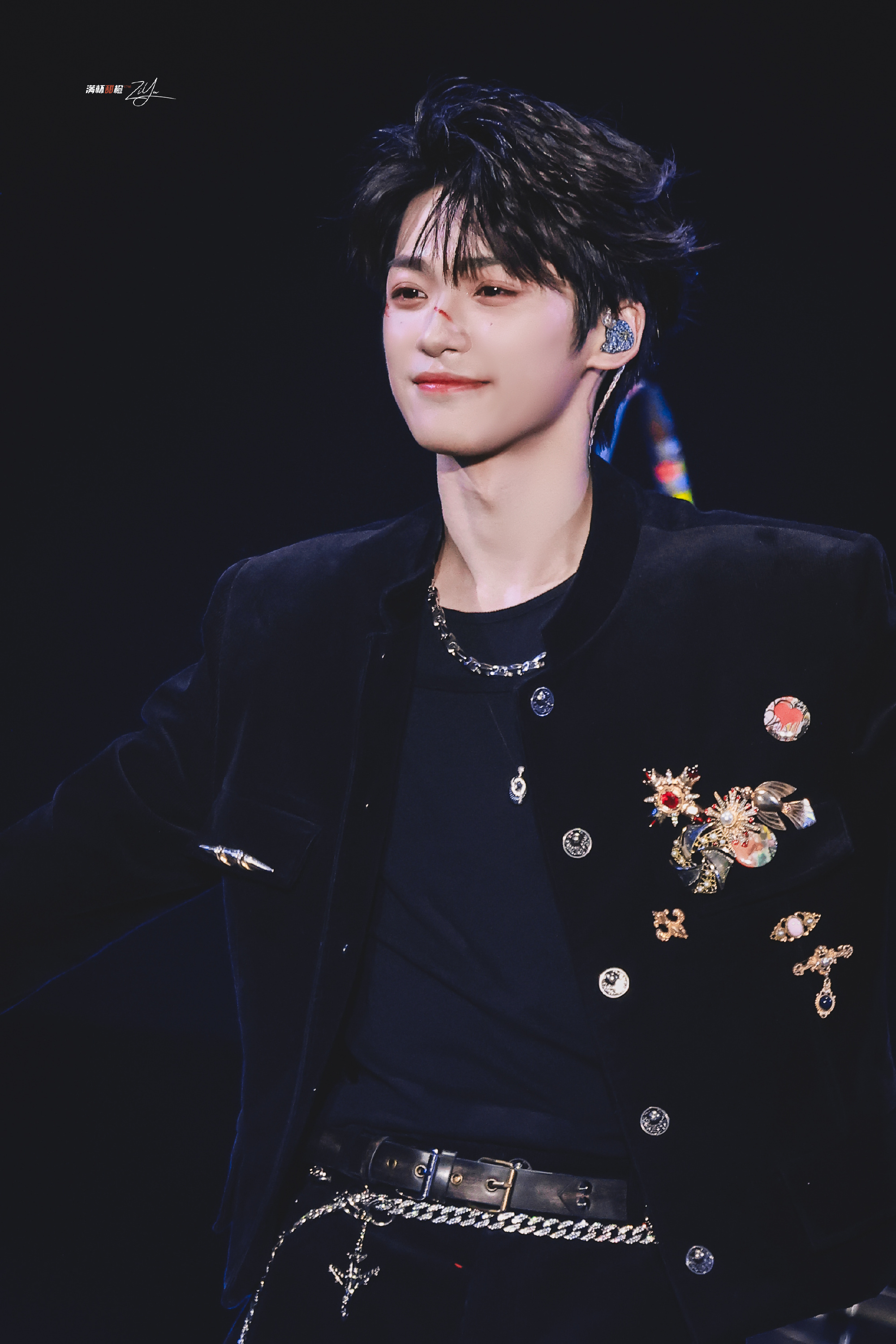 🔮 去见你的路上，阳光温热，云朵可爱，想必晚风吹来，也是甜的。