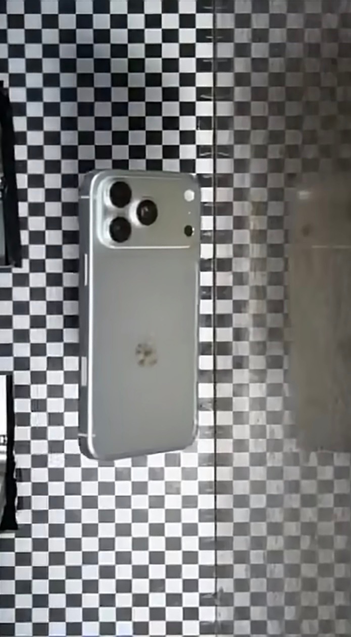 相信全世界都看过这个跌落视频了吧？所以！这个外形应该激不起iPhone 17 P
